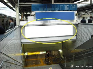 池袋駅下りホーム№25写真