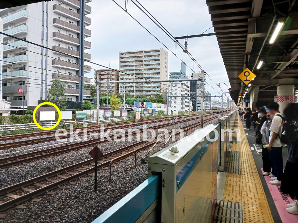 JR／南浦和駅／貨物線側／№51駅看板・駅広告、写真 (1)